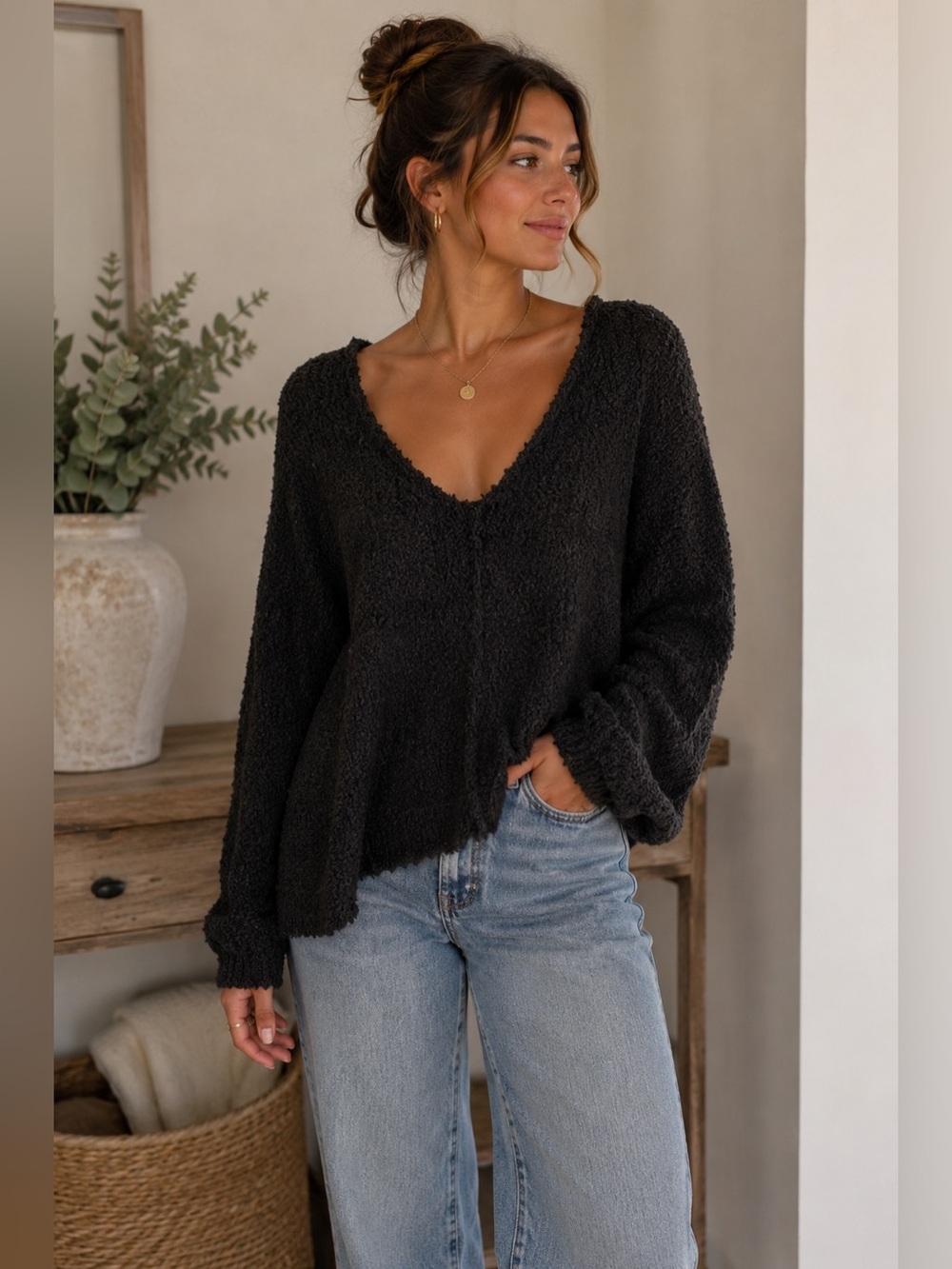 POL‎ Black Fuzzy Sweater Size Medium